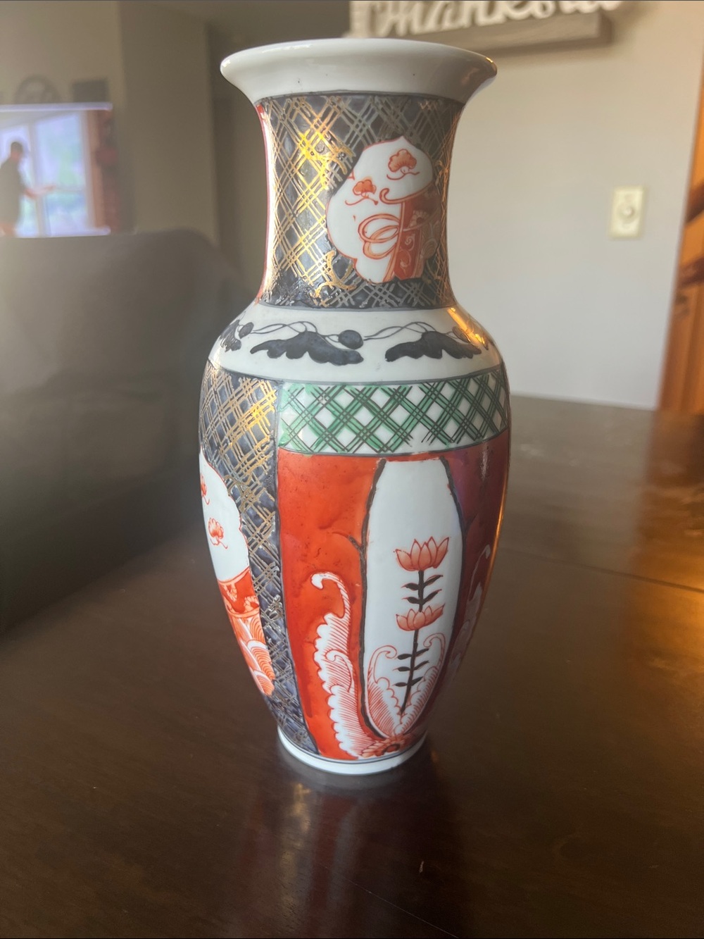 Imari Japanese porcelain vase